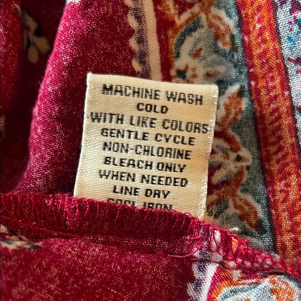 Caffé Marrakesh Maroon Floral Blouse --  Size Large - Picture 8 of 8
